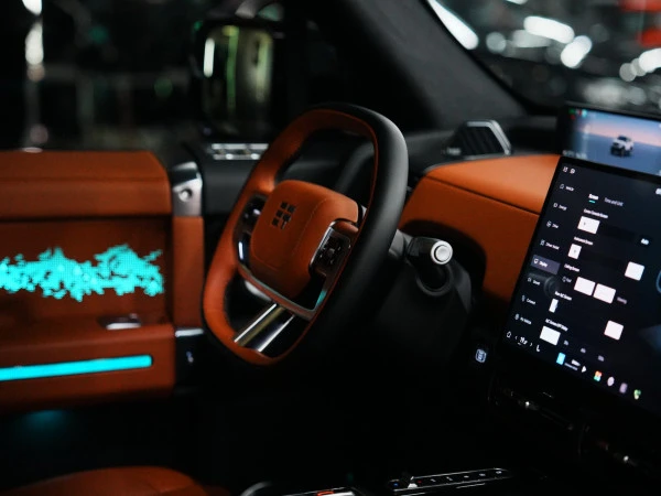 Black Jetour G700 Photo 4
