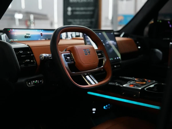 Black Jetour G700 Photo 5
