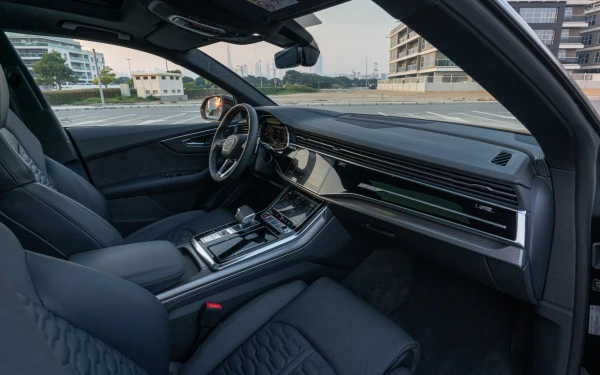 Черный Audi RSQ8 Photo 6