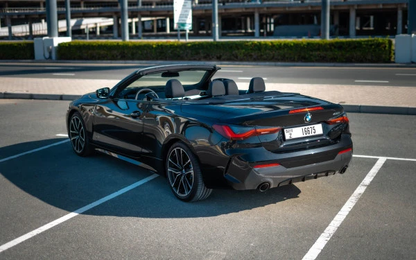 Black BMW 430i cabrio Photo 3