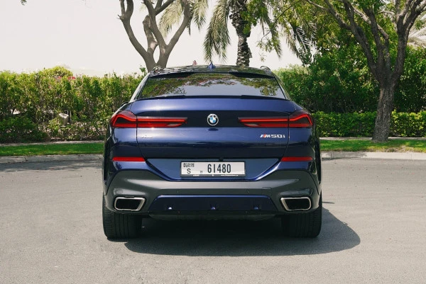 Blue BMW X6 M50 Photo 2