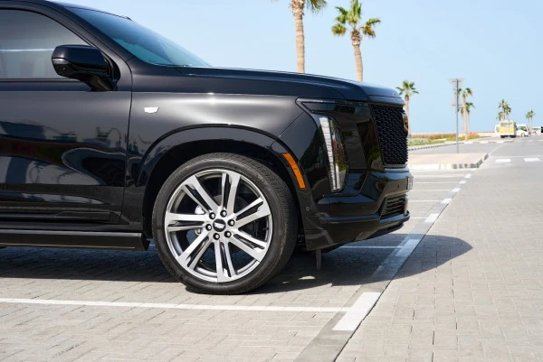 Black Cadillac Escalade Photo 3
