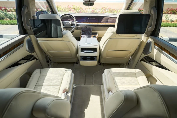 Black Cadillac Escalade Photo 13