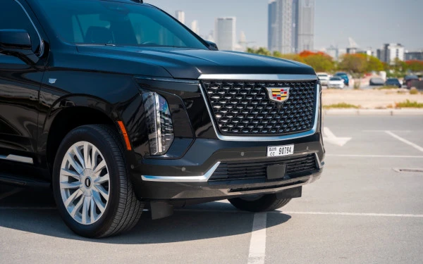 Черный Cadillac Escalade Photo 2