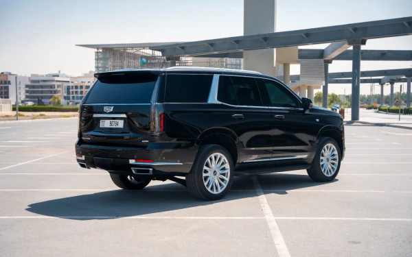 Черный Cadillac Escalade Photo 3