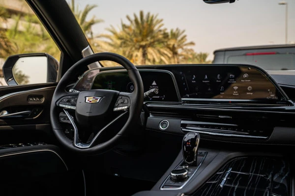 Черный Cadillac Escalade Platinum Fully Loaded Photo 2