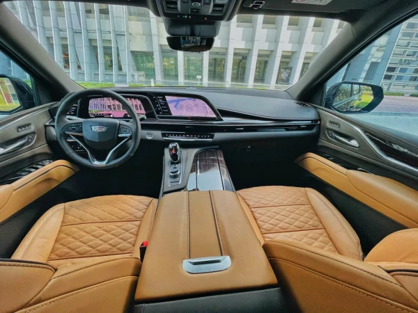 Черный Cadillac Escalade Photo 4