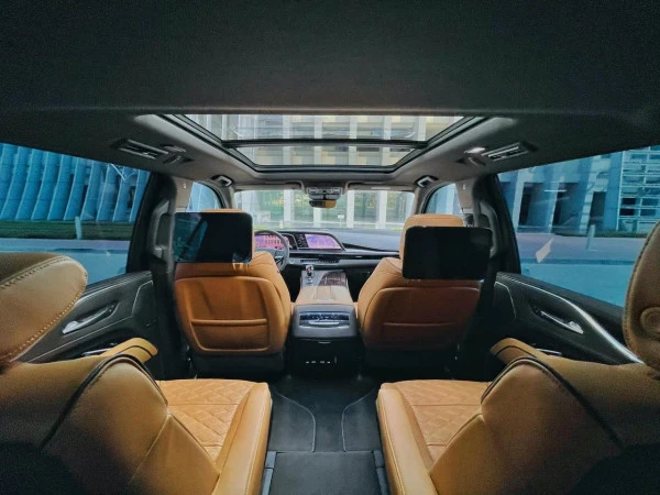 Черный Cadillac Escalade Photo 6