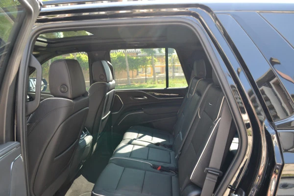 Черный Cadillac Escalade Photo 4