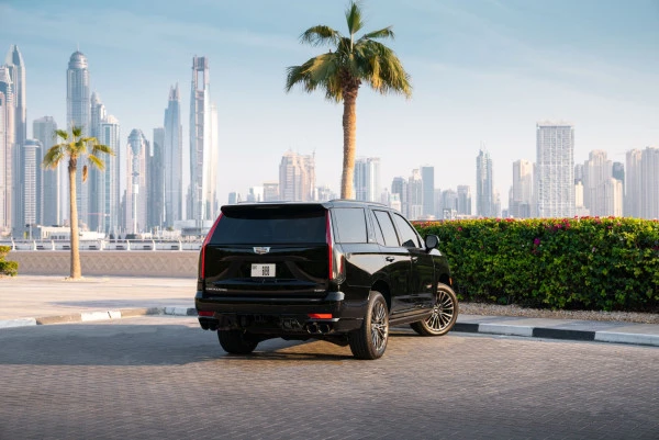 Черный Cadillac Escalade Photo 3