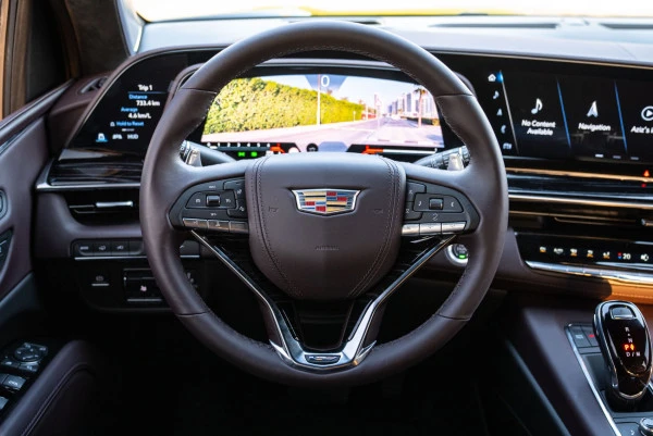 Черный Cadillac Escalade Photo 8