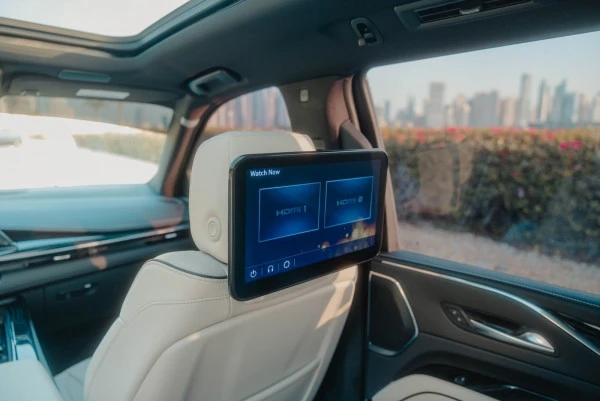 Черный Cadillac Escalade Photo 4