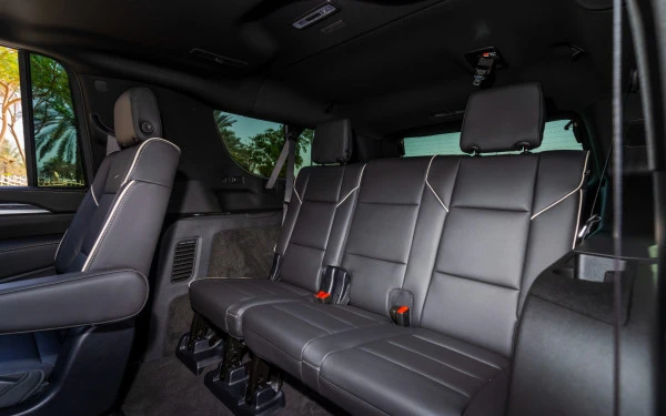 Черный Cadillac Escalade Photo 8
