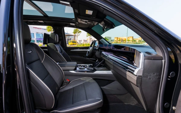 Черный Cadillac Escalade Photo 9