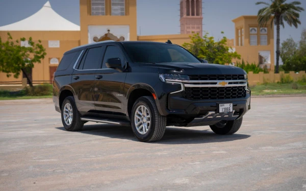 Black Chevrolet Tahoe Photo 2