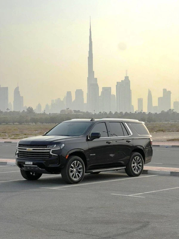 Black Chevrolet Tahoe Photo 2