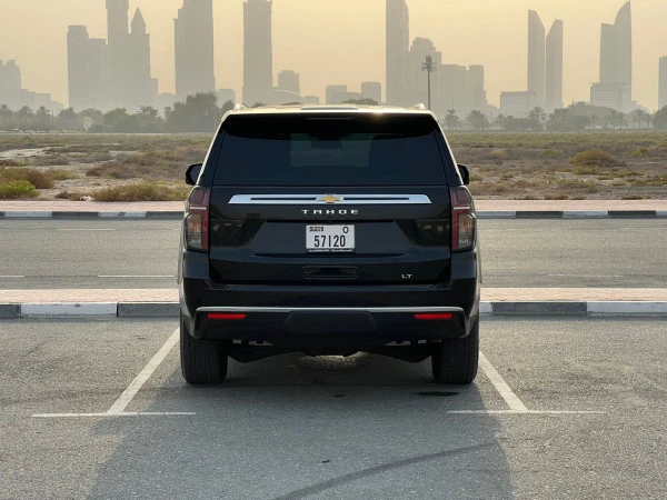 Black Chevrolet Tahoe Photo 7