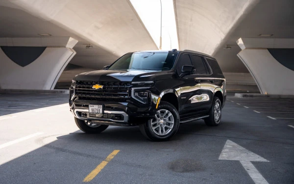 Black Chevrolet Tahoe Photo 6