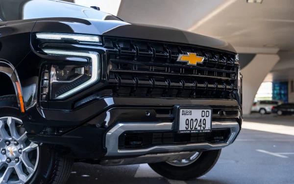 Black Chevrolet Tahoe Photo 7