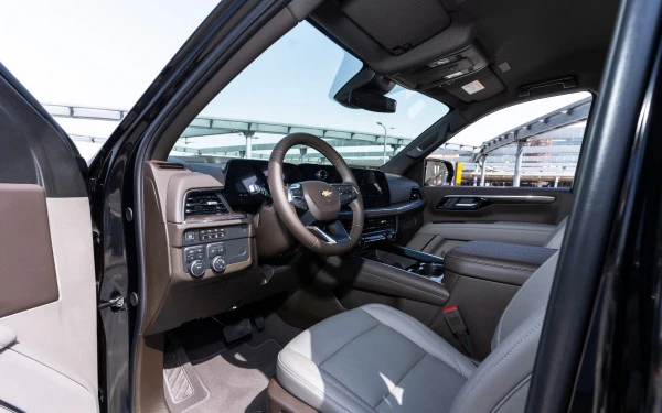 Black Chevrolet Tahoe Photo 8
