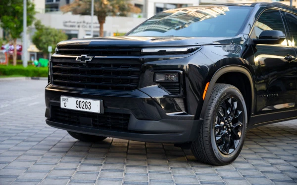 Черный Chevrolet Traverse Photo 4