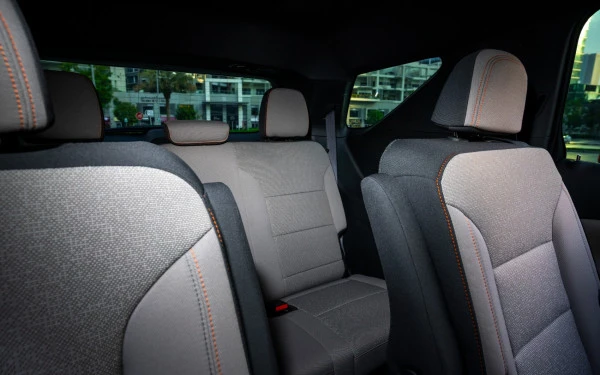 Черный Chevrolet Traverse Photo 10