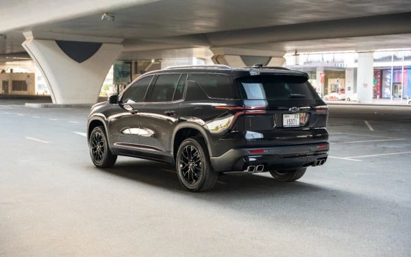 Черный Chevrolet Traverse Photo 5