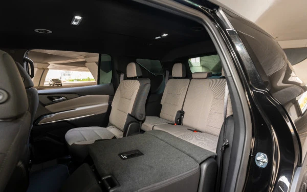 Черный Chevrolet Traverse Photo 9