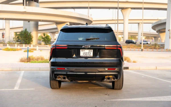 Черный Chevrolet Traverse Photo 4