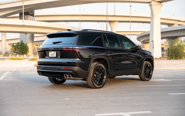 Черный Chevrolet Traverse Photo 5