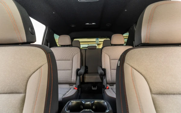 Черный Chevrolet Traverse Photo 11