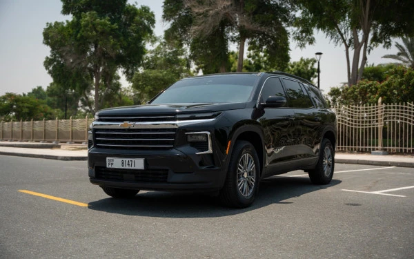 Black Chevrolet Traverse Photo 10