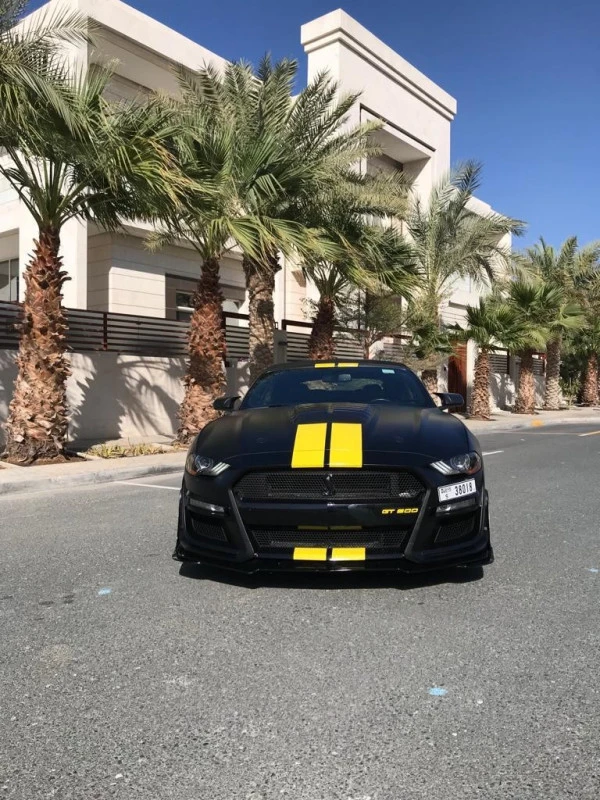 Black Ford Mustang V8 cabrio Photo 6