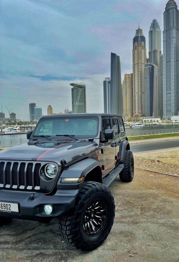 Черный Jeep Wrangler Photo 2