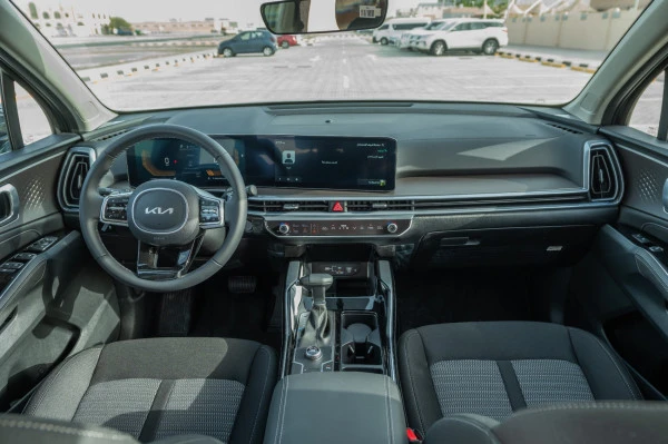 Black KIA Sorento Photo 8