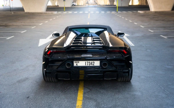 Черный Lamborghini Evo Spyder Photo 3