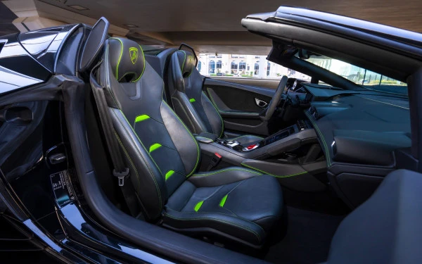 Черный Lamborghini Evo Spyder Photo 7