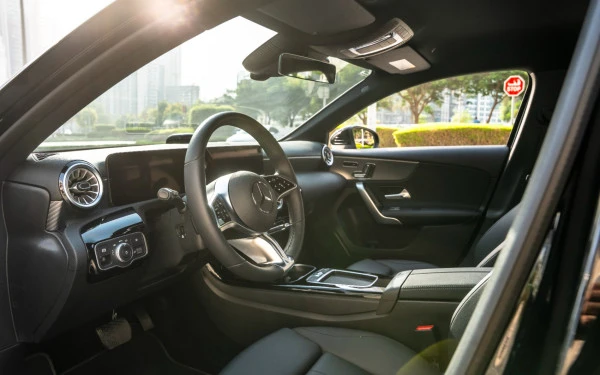 Black Mercedes A220 Photo 6