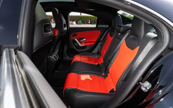 Black Mercedes CLA250 Photo 7