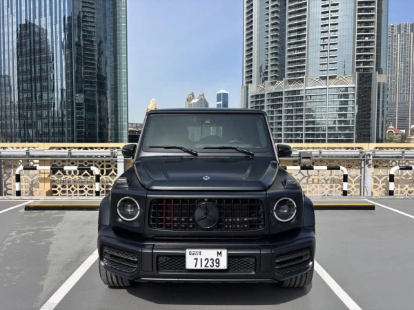 Black Mercedes G63 Photo 3