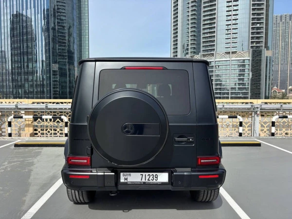 Black Mercedes G63 Photo 9