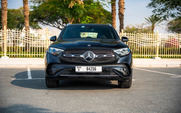 Black Mercedes GLC 200 SUV Photo 3