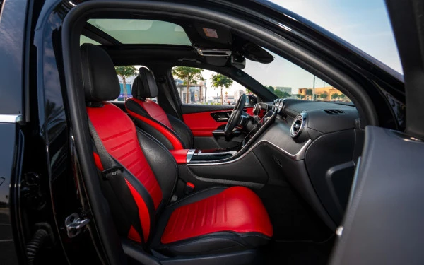 Black Mercedes GLC 200 SUV Photo 12