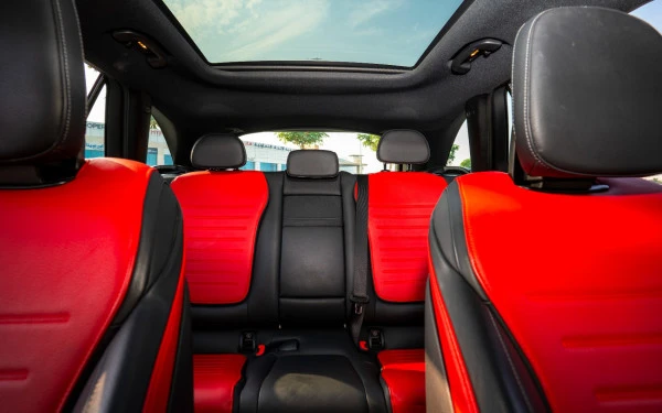 Black Mercedes GLC 200 SUV Photo 14