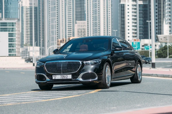 Black Mercedes Maybach S580 Photo 2