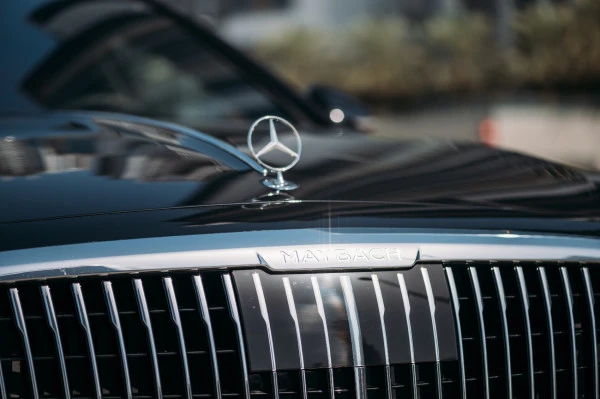Black Mercedes Maybach S580 Photo 4