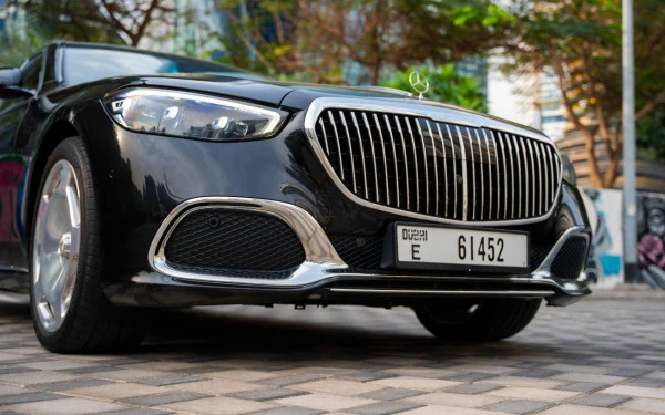Black Mercedes Maybach S580 Photo 8