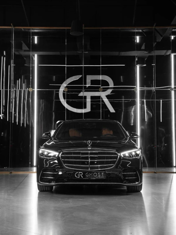 Black Mercedes S500 Photo 3