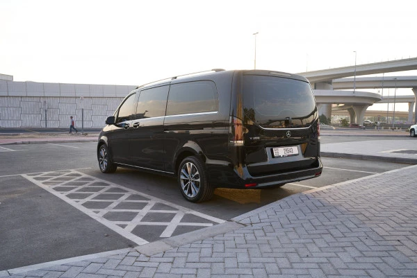 Черный Mercedes V300 Avantgarde Extra Long Photo 2