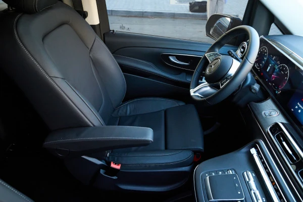 Черный Mercedes V300 Avantgarde Extra Long Photo 6